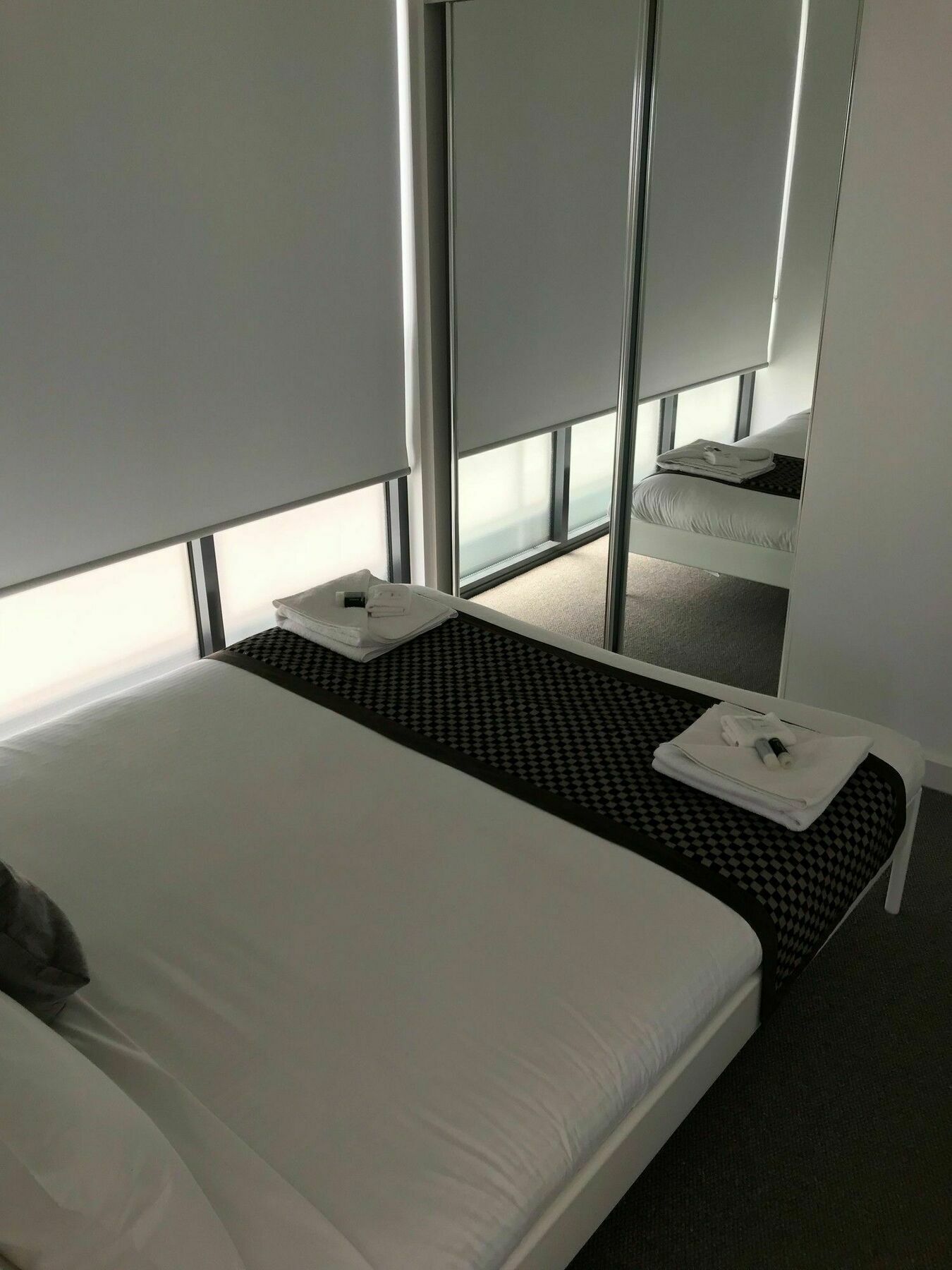 Rnr Serviced Apartments Adelaide - Grote St. Bagian luar foto